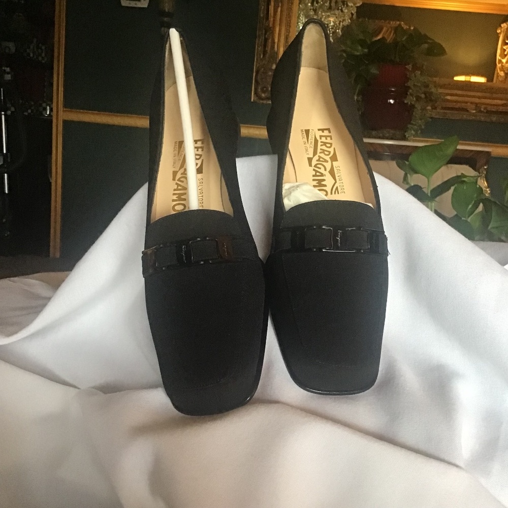 Salvatore ferragamo  woman’s loafers  Nero NEW w/ box